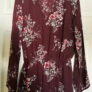 Hardly Worn WHBM burgundy floral dress, knee length Perfect for office & parties